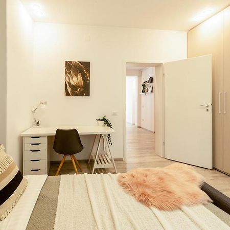 Ideal Stay: Spacious 2Br Apt Near Calea Victoriei Bucarest Extérieur photo