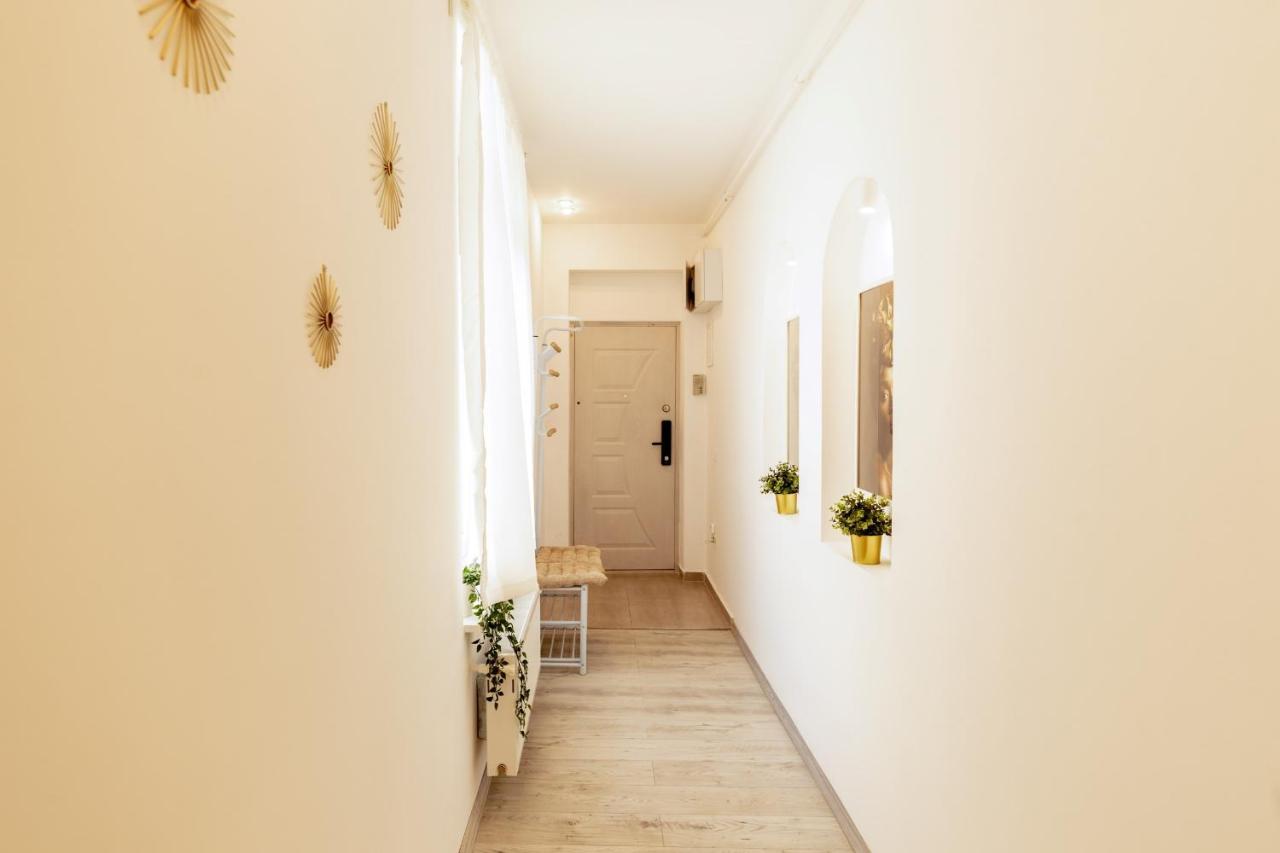 Ideal Stay: Spacious 2Br Apt Near Calea Victoriei Bucarest Extérieur photo
