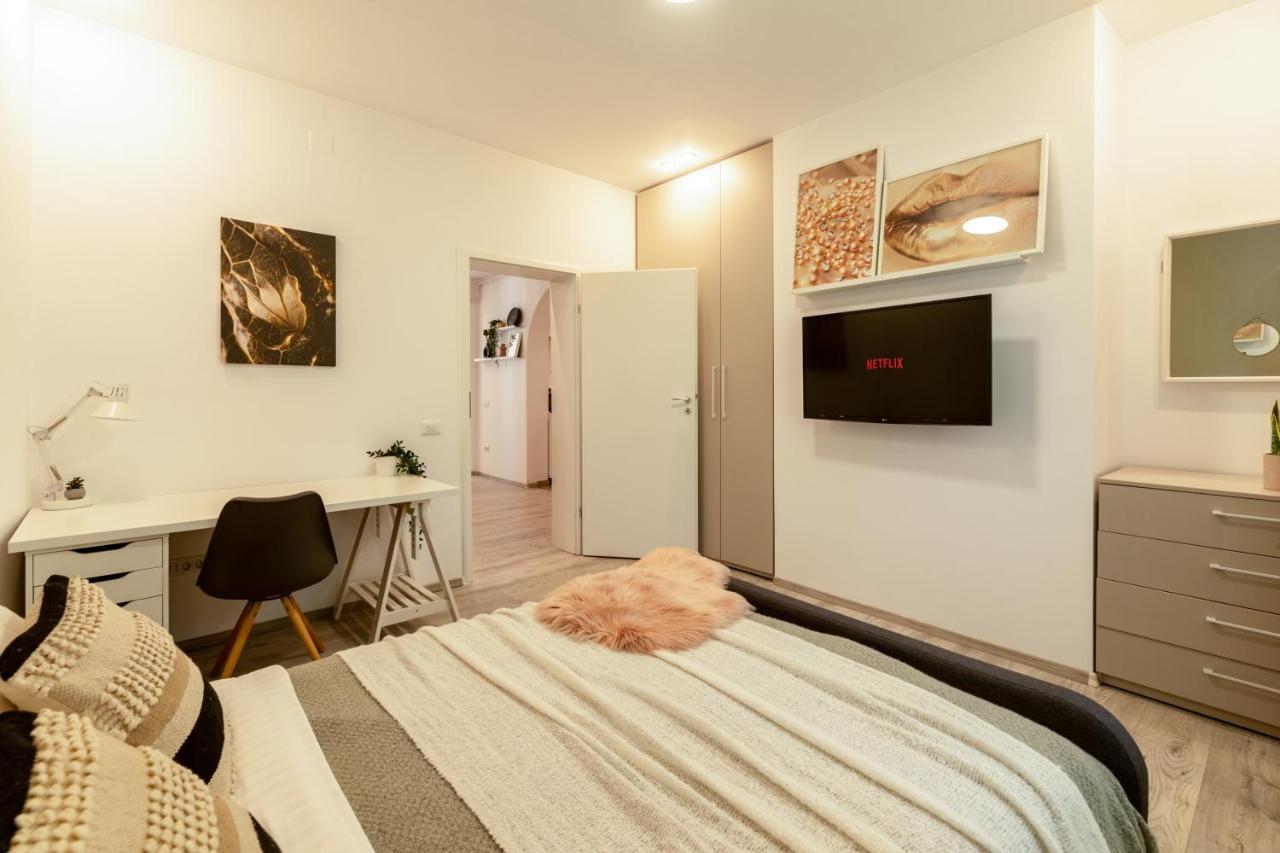 Ideal Stay: Spacious 2Br Apt Near Calea Victoriei Bucarest Extérieur photo