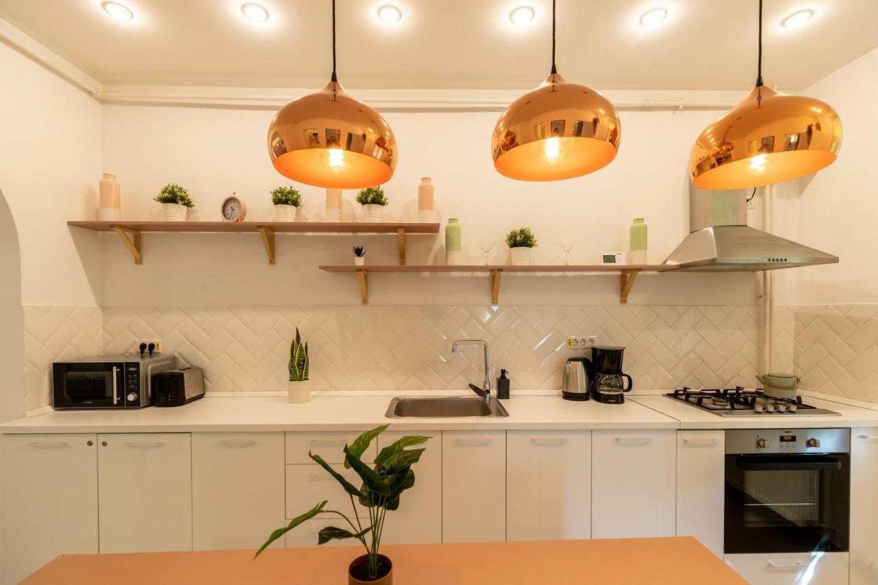 Ideal Stay: Spacious 2Br Apt Near Calea Victoriei Bucarest Extérieur photo