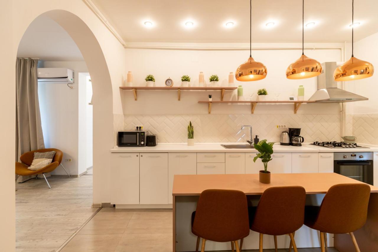 Ideal Stay: Spacious 2Br Apt Near Calea Victoriei Bucarest Extérieur photo