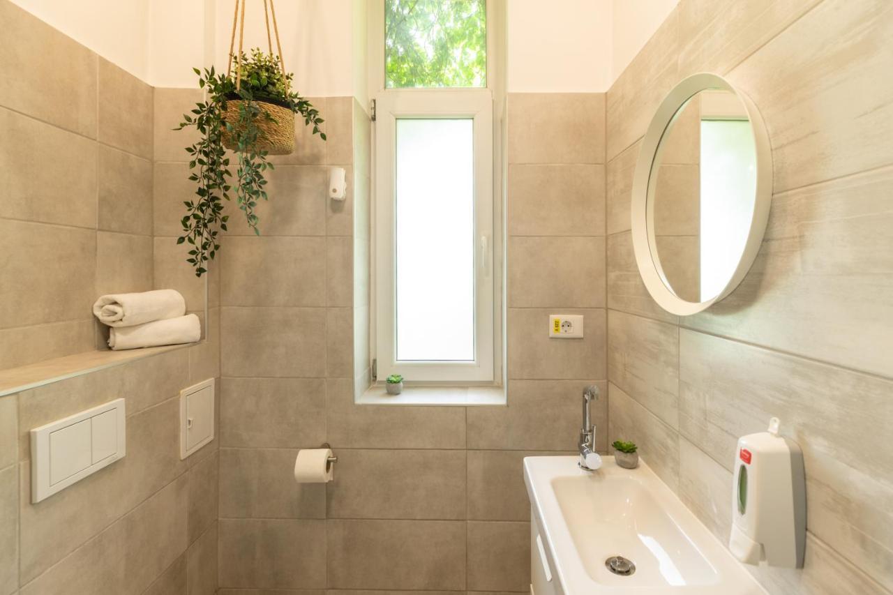 Ideal Stay: Spacious 2Br Apt Near Calea Victoriei Bucarest Extérieur photo